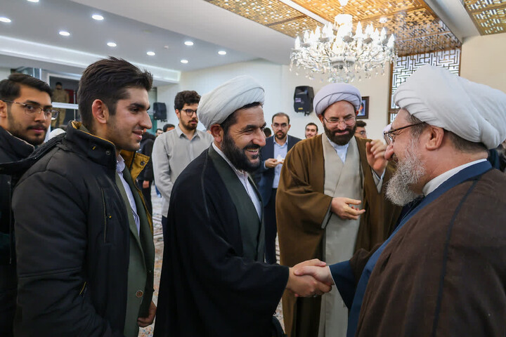 تصاویر / دیدار نماینده ولی فقیه در آذربایجان شرقی با دانشجویان تبریزی