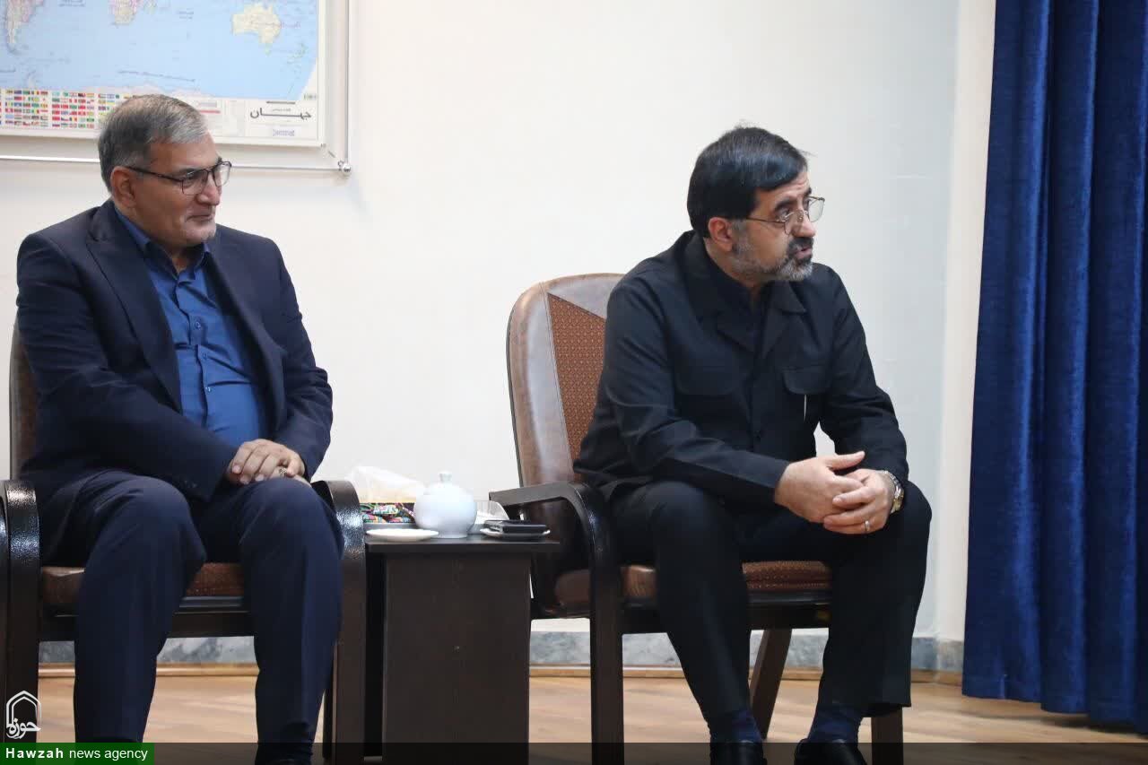 Kum’un ve İslam İnkılabı’nın İran’da ve Dünyadaki Konumu Göz Ardı Edilmiştir