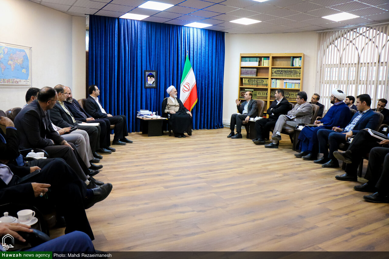 توسعه عدالت آموزشی در استان قم/تعامل با حوزههای علمیه و اجرای طرحهای نوین