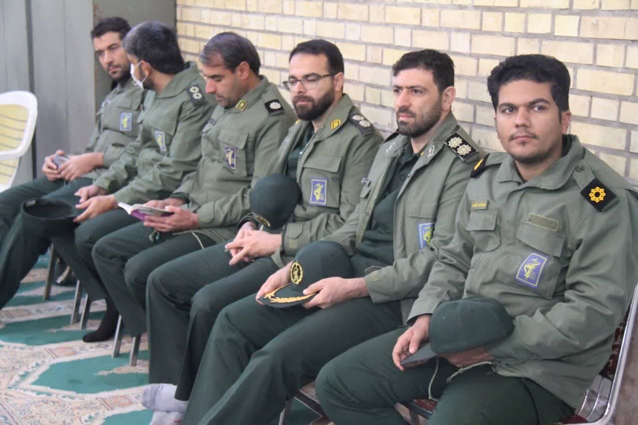 کاروان راهیان نور آران و بیدگل به مناطق عملیاتی دفاع مقدس اعزام شد+ عکس