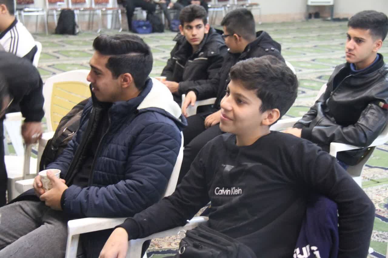 کاروان راهیان نور آران و بیدگل به مناطق عملیاتی دفاع مقدس اعزام شد+ عکس