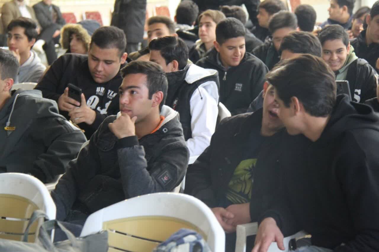 کاروان راهیان نور آران و بیدگل به مناطق عملیاتی دفاع مقدس اعزام شد+ عکس