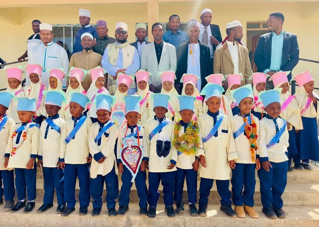 Mahafali ya Pili ya shule ya Awali na Msingi Lady Zahraa Islamic Pre and Primary School Yafanyika Kondoa Tanzania + Picha