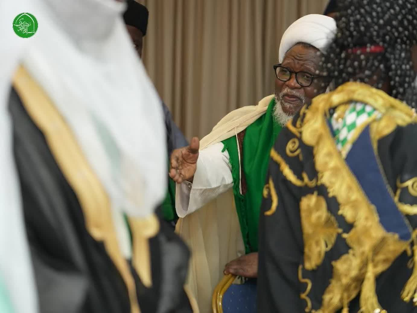 Jagora Sayyid Ibrahim Zakzaky (H) ya karbi Bakoncin Sarakunan Sharifai daga sassan qasar nan