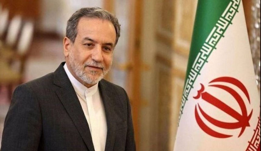 عراقجي: طلابنا يرفعون راية الاستقلال والشرف لإيران في المحافل العلمية