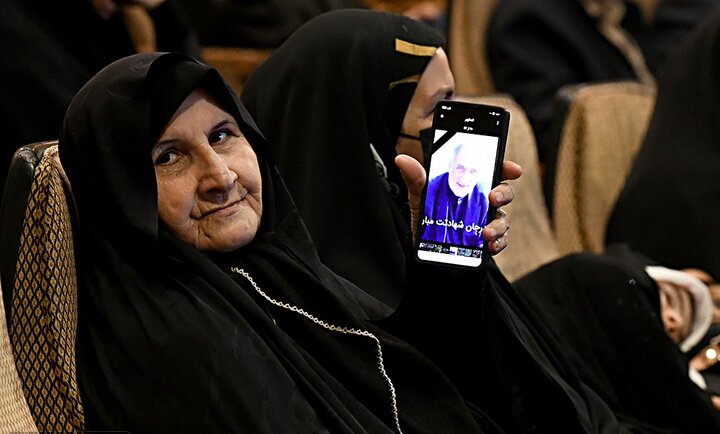 تصاویر/ یادواره بانوان شهیده منطقه 19