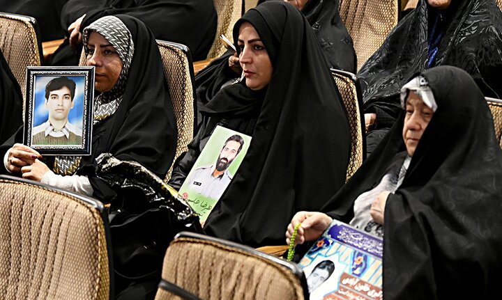 تصاویر/ یادواره بانوان شهیده منطقه 19