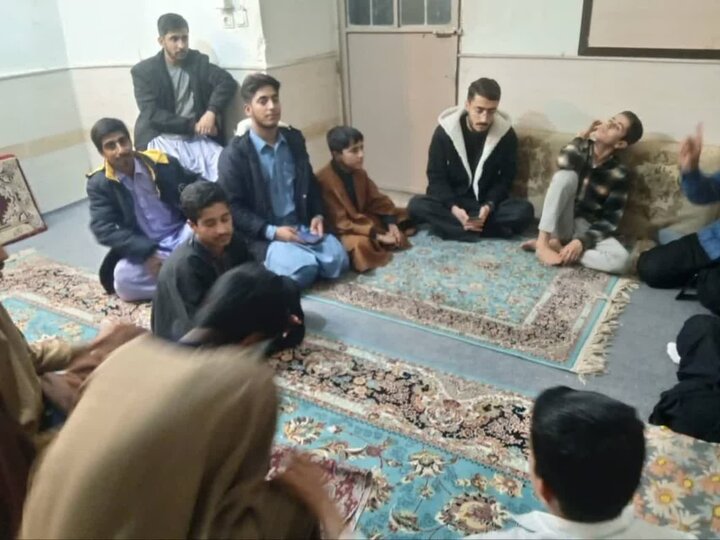 تصاویر/ نشست‌ کارگاهی طلاب مدرسه علمیه آیت‌الله مصطفوی(ره) کاشان