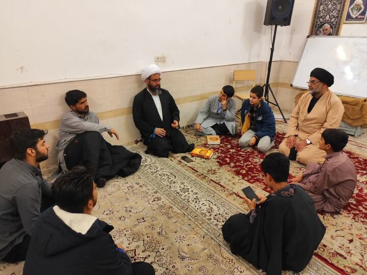 تصاویر/ نشست‌ کارگاهی طلاب مدرسه علمیه آیت‌الله مصطفوی(ره) کاشان
