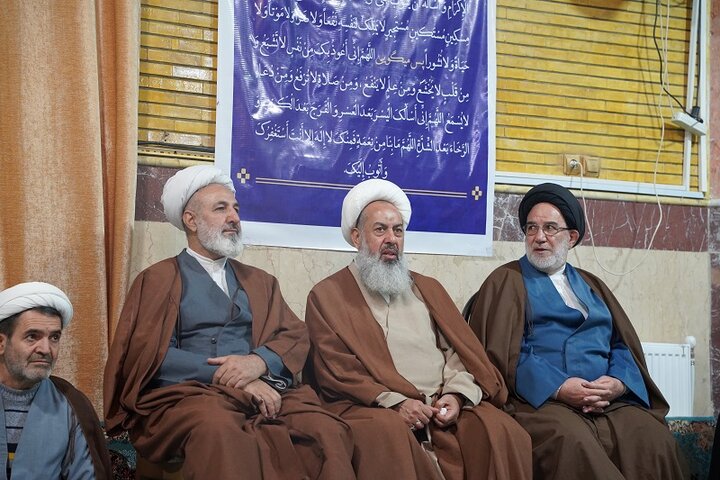 تصاویر/ آیین گرامیداشت میلاد حضرت فاطمه زهرا(س) در حوزه علمیه کرمانشاه