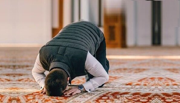 به وقت نماز | چرا اوقات نماز به پنج وقت تقسیم شده است؟