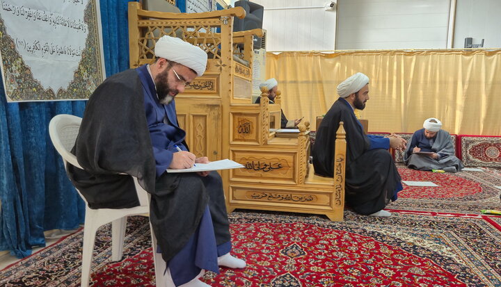 تصاویر/ آزمون استادی طلاب ممتاز مدارس علمیه منطقه کاشان