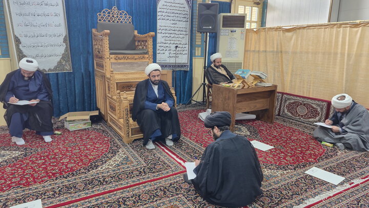 تصاویر/ آزمون استادی طلاب ممتاز مدارس علمیه منطقه کاشان