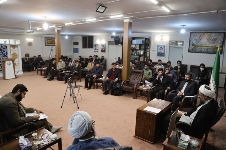 تصاویر / دیدار دانشجویان با نماینده ولی فقیه در استان همدان