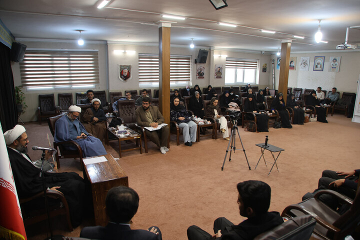 تصاویر / دیدار دانشجویان با نماینده ولی فقیه در استان همدان