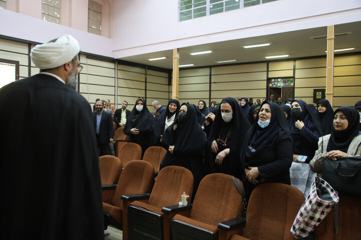 تصاویر / همایش مشترک ائمه جماعت مساجد و مدیران مدارس ابتدایی همدان