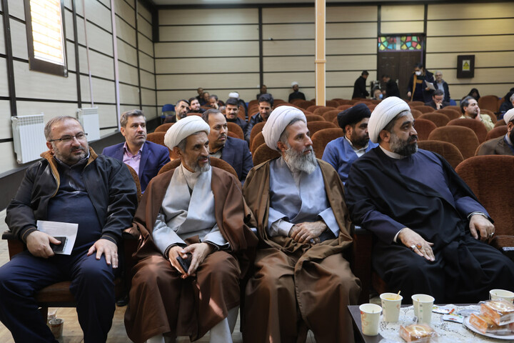تصاویر / همایش مشترک ائمه جماعت مساجد و مدیران مدارس ابتدایی همدان