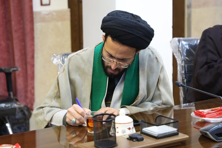 تصاویر/ برگزاری جلسه بصیرتی با موضوع نقد جریان فکری قرآن بسندگی