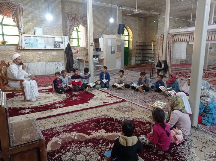 برگزاری کلاس‌های روان‌خوانی و آموزش احکام برای کودکان و نوجوانان روستای عرب‌آباد