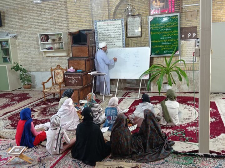 برگزاری کلاس‌های روان‌خوانی و آموزش احکام برای کودکان و نوجوانان روستای عرب‌آباد