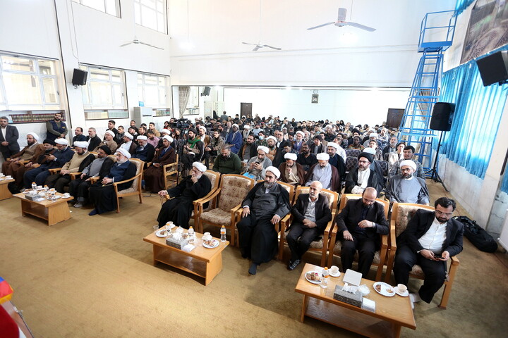 تصاویر/ اختتامیه همایش بین المللی مناسبات زبانی، فرهنگی و تمدنی ایران با شرق آسیا