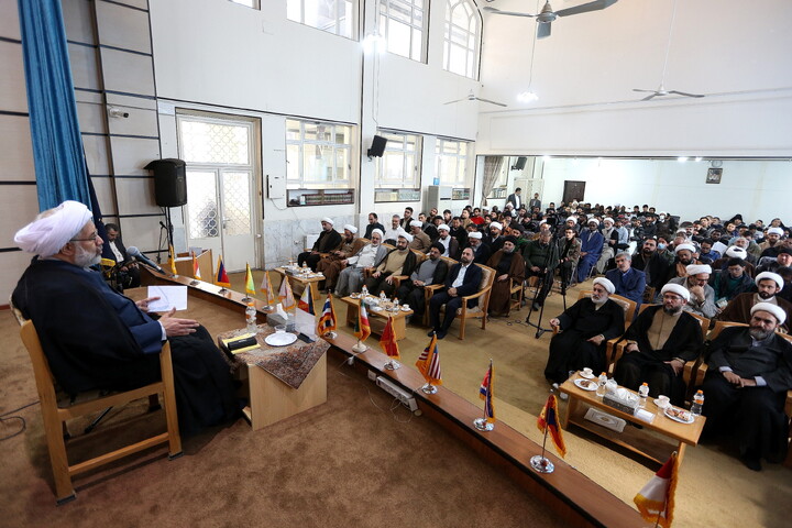 تصاویر/ اختتامیه همایش بین المللی مناسبات زبانی، فرهنگی و تمدنی ایران با شرق آسیا