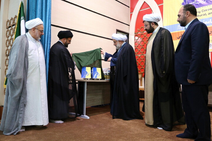 تصاویر/ اختتامیه همایش بین المللی مناسبات زبانی، فرهنگی و تمدنی ایران با شرق آسیا