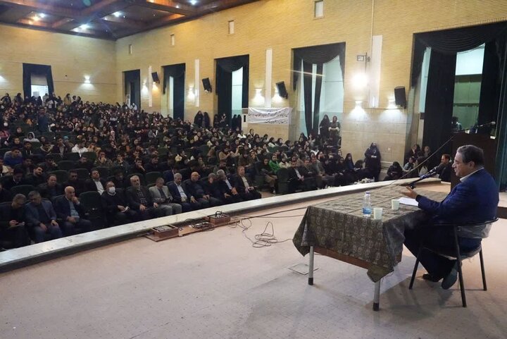 تصاویر/مراسم گرامی‌داشت روز دانشجو  در ارومیه