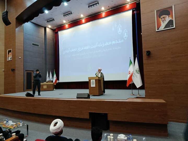 تصاویر/آیین تجلیل از برگزیدگان قرآنی و تفسیری استان مرکزی