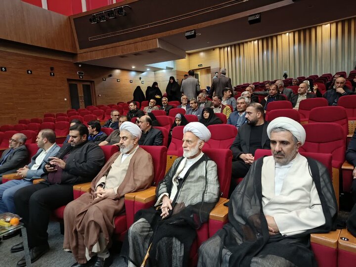 تصاویر/آیین تجلیل از برگزیدگان قرآنی و تفسیری استان مرکزی