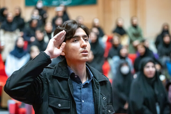 تصاویر/گرامیداشت روز دانشجو با حضور استاندار مرکزی