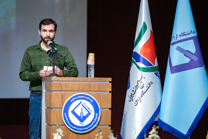 تصاویر/گرامیداشت روز دانشجو با حضور استاندار مرکزی