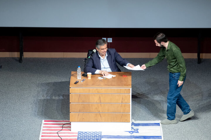 تصاویر/گرامیداشت روز دانشجو با حضور استاندار مرکزی