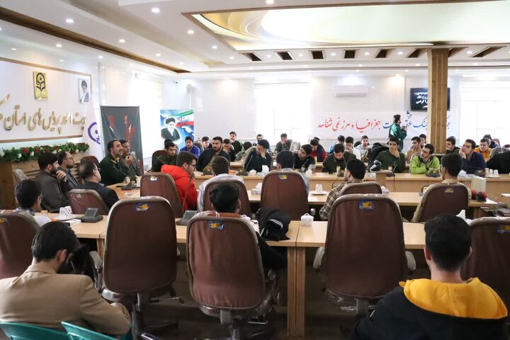 تصاویر/مراسم روز دانشجو و پرسش و پاسخ دانشجویی با حضور فرمانده سپاه روح‌الله استان مرکزی