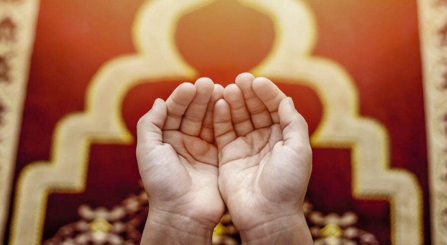 ۱۵ مصیبتی که فردِ سبکشمارنده نماز را فرا میگیرد