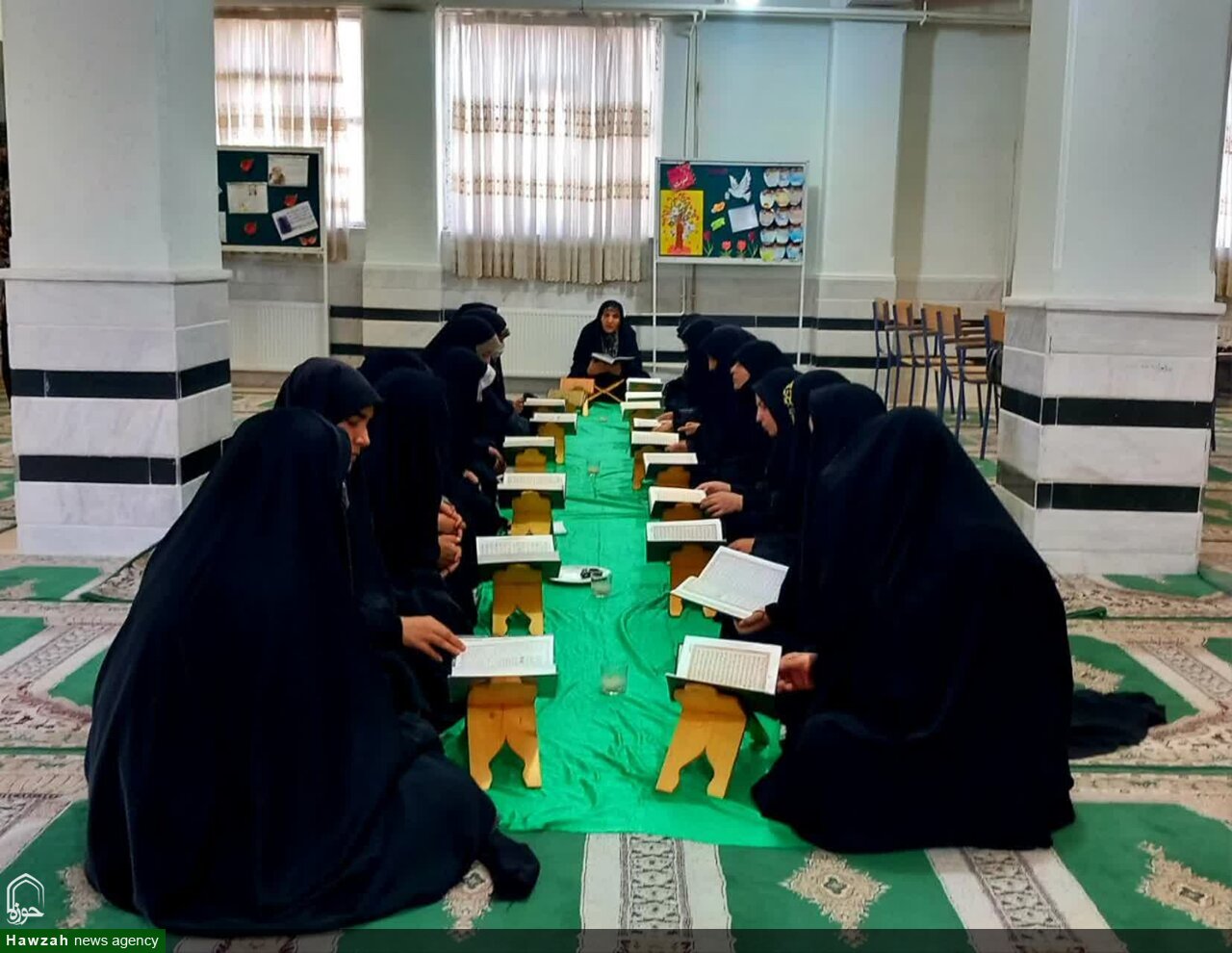 آغاز طرح زندگی با آیه‌ها در مدرسه علمیه فاطمیه الیگودرز