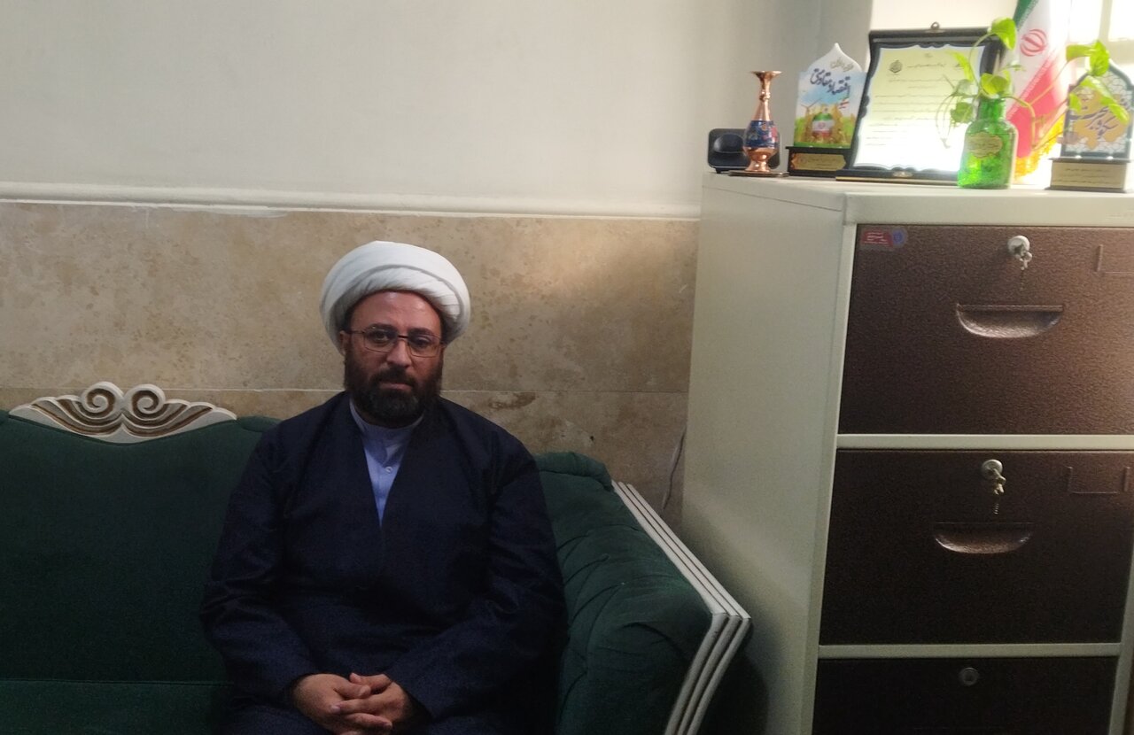 خدمت‌رسانی آستان امامزاده روح‌الله حسنی(ع) به زنان سرپرست خانوار