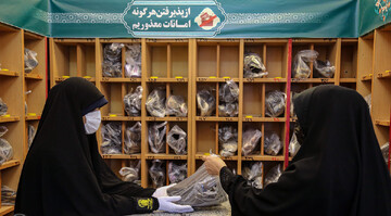 خادمان کفشداری حرم و شرافتی که در تواضع نهفته است