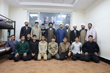 تصاویر/ نشست صمیمانه مدیر حوزه کردستان با طلاب مدرسه علمیه خاتم الانبیاء سنندج