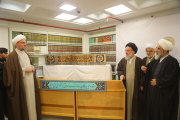 تصاویر / مراسم رونمایی از موسوعه ۶۰ جلدی دانشنامه قرآنی اهل‌بیت (ع)