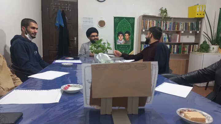 جلسه کانون علمی تاریخ و کلام اسلامی در مدرسه علمیه امام جعفرصادق(ع