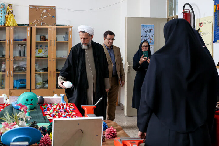 تصاویر /  حضور امام جمعه قزوین در دبیرستان متوسطه اول خانبان محله راه آهن