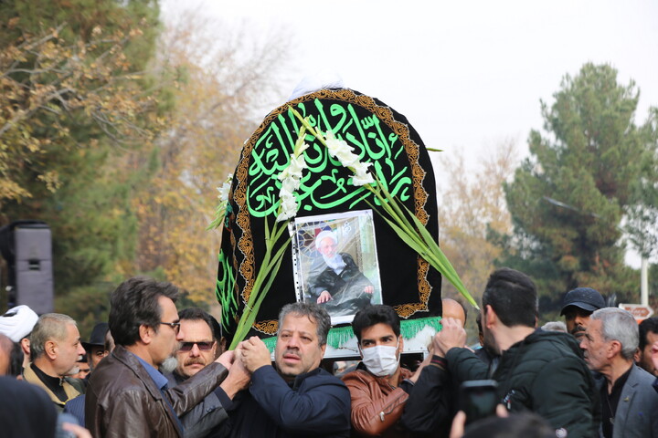 مراسم تشییع مرحوم حجت الاسلام والمسلمین عبدالجواد عبدالهی در اصفهان
