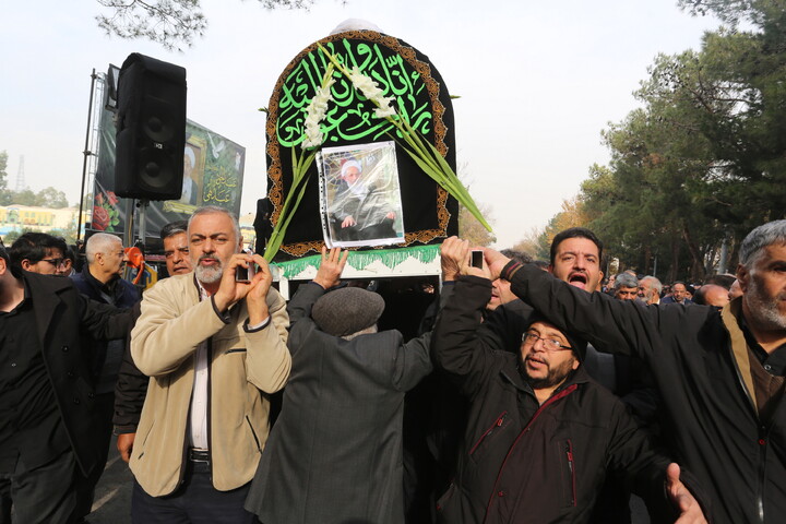 مراسم تشییع مرحوم حجت الاسلام والمسلمین عبدالجواد عبدالهی در اصفهان
