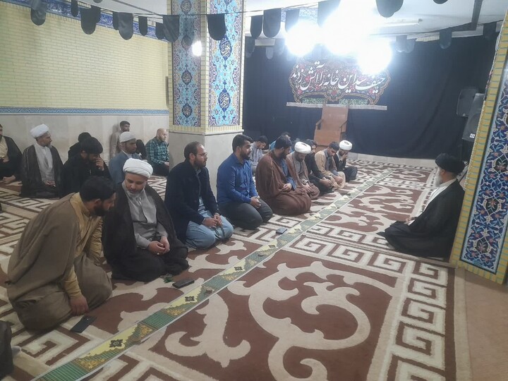 تصاویر/درس اخلاق در مدرسه علمیه مهدیه شهرستان امیدیه