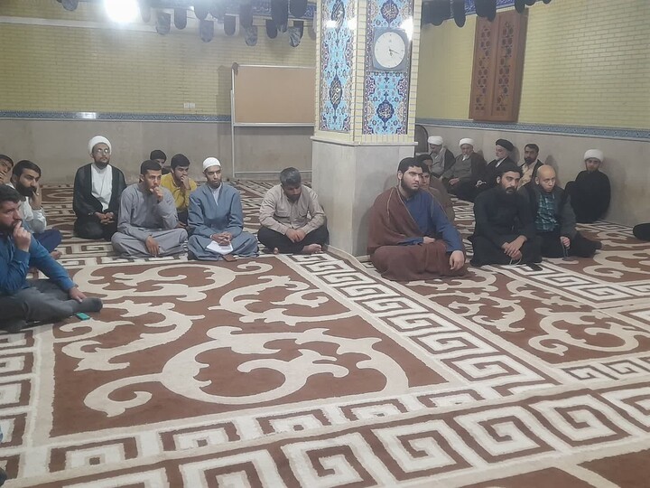 تصاویر/درس اخلاق در مدرسه علمیه مهدیه شهرستان امیدیه