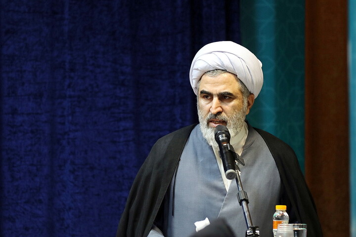 تصاویر/ نشست اساتید تفسیرحوزه‌های علمیه با حضور آیت الله اعرافی