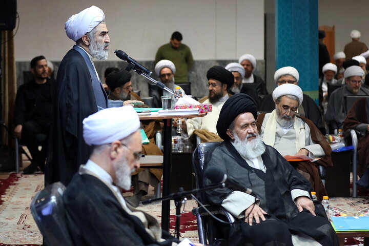 تصاویر/ نشست اساتید تفسیرحوزه‌های علمیه با حضور آیت الله اعرافی