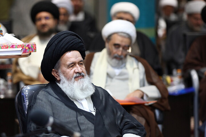 تصاویر/ نشست اساتید تفسیرحوزه‌های علمیه با حضور آیت الله اعرافی