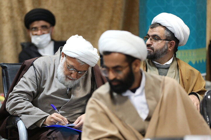 تصاویر/ نشست اساتید تفسیرحوزه‌های علمیه با حضور آیت الله اعرافی